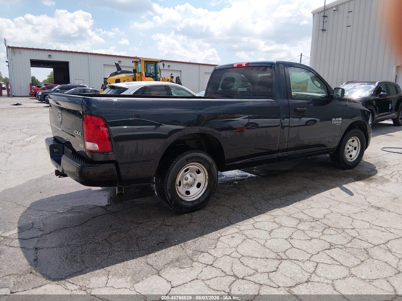 2019 RAM 1500 CLASSIC TRADESMAN  4X4 8' BOX · 4/11