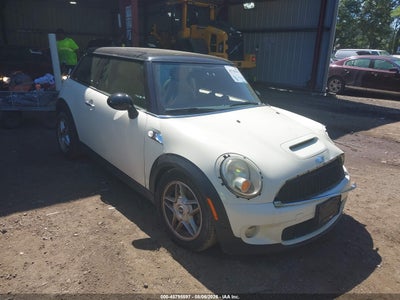 WMWMF7C56AT****** · 2010 MINI COOPER S