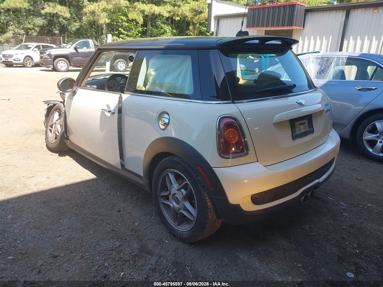 2010 MINI COOPER S · 3/10