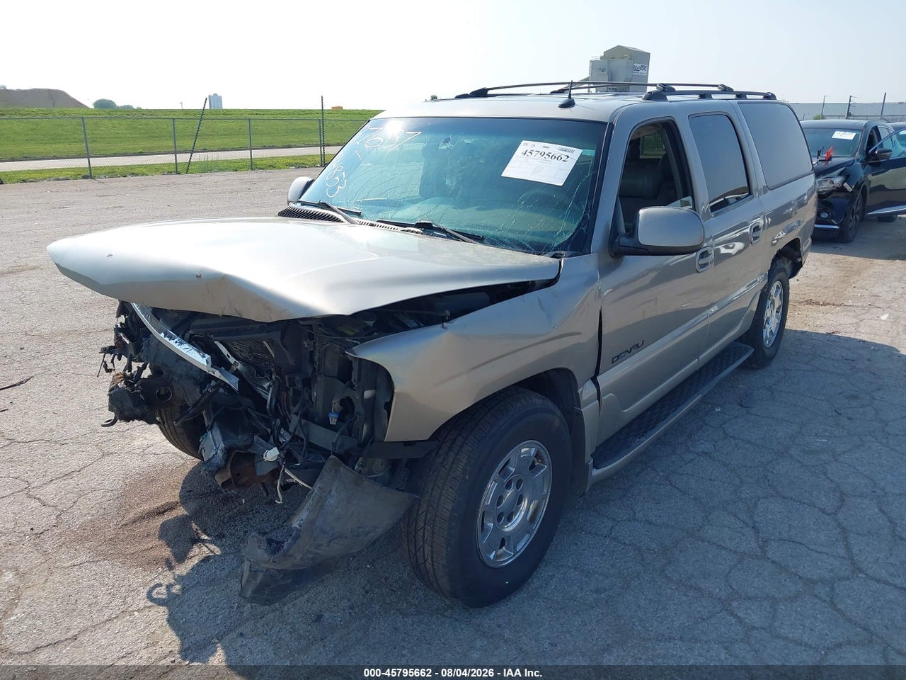 2002 GMC YUKON XL 1500 DENALI · 2/11