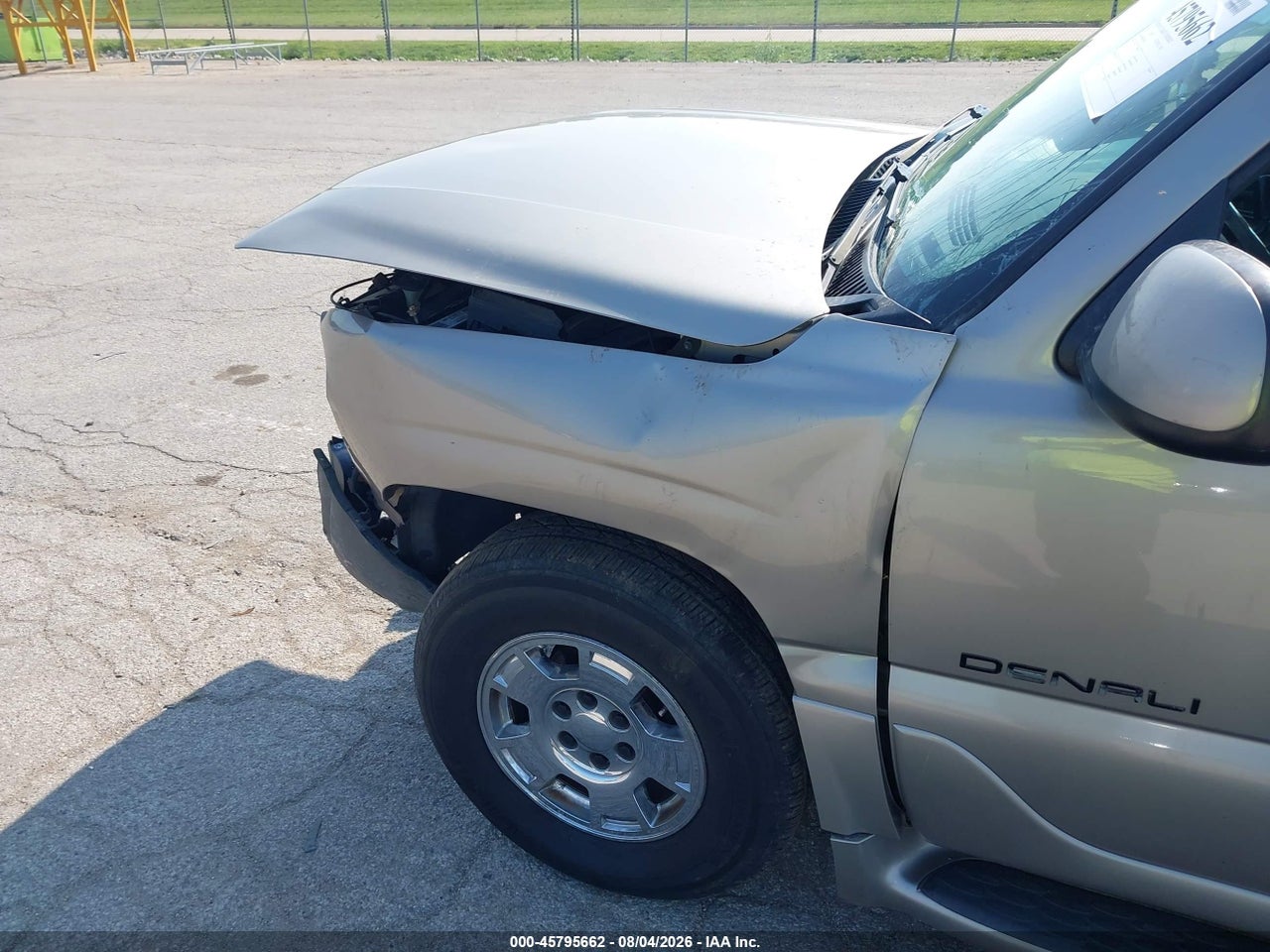 2002 GMC YUKON XL 1500 DENALI · 6/11