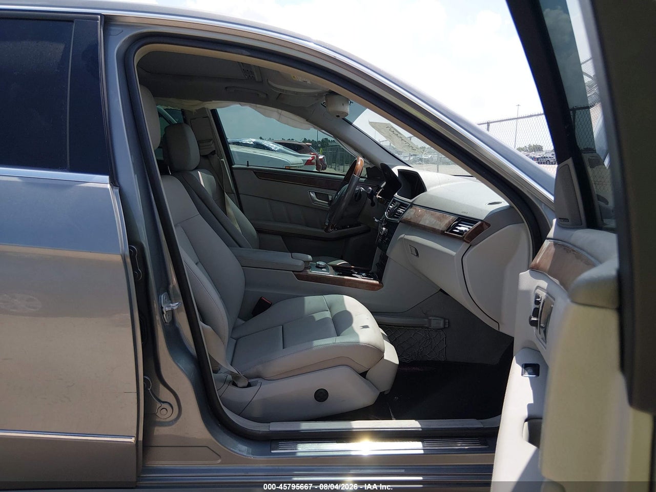 2012 MERCEDES-BENZ E 350   · 5/11