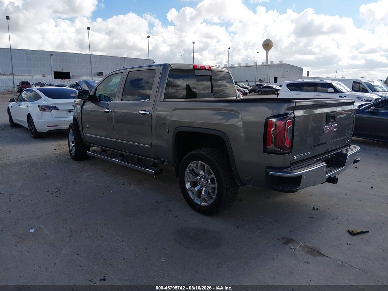2017 GMC SIERRA 1500 SLT · 3/11