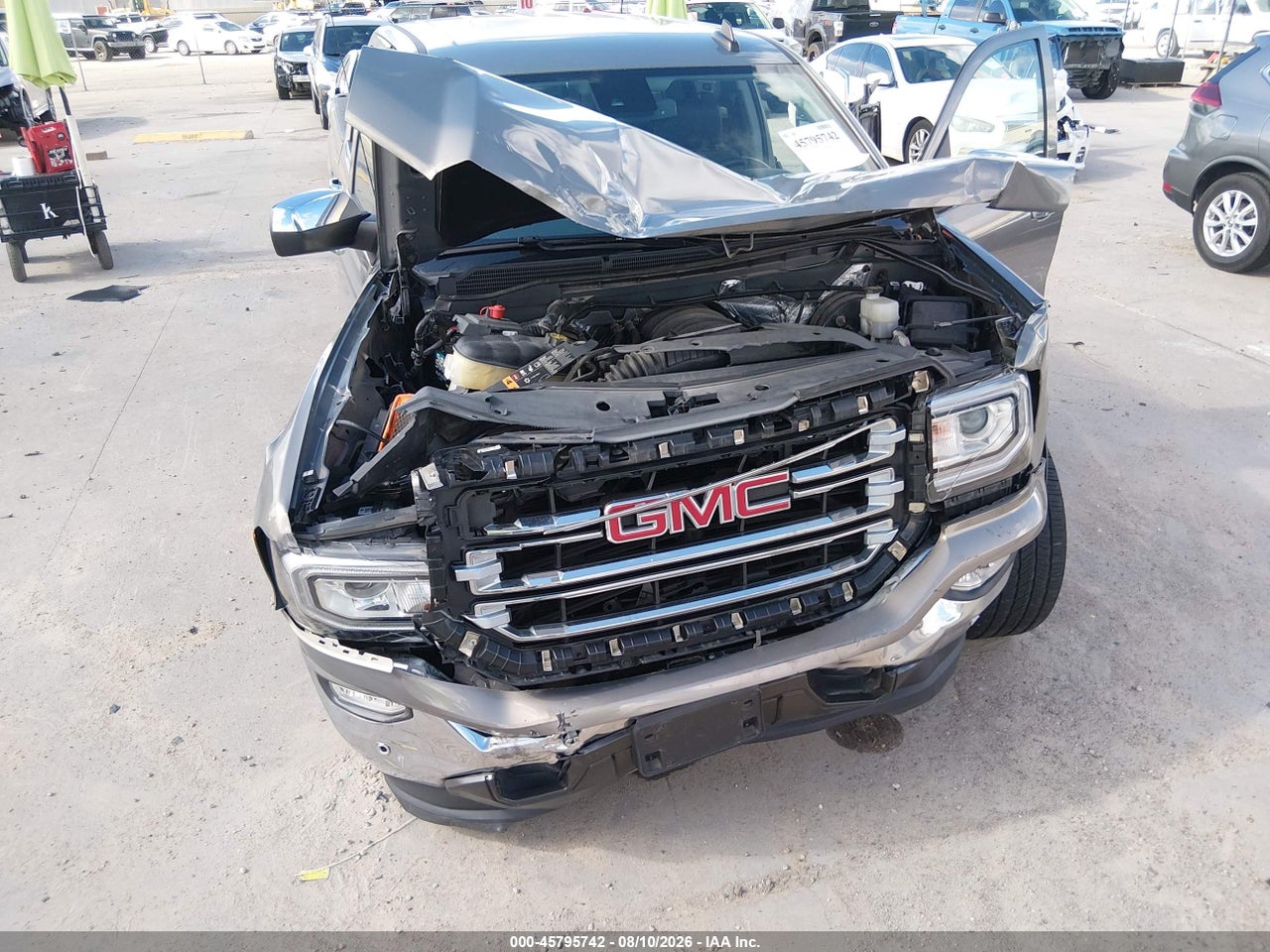 2017 GMC SIERRA 1500 SLT · 6/11
