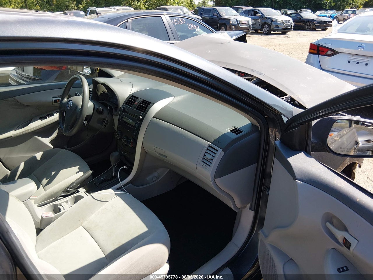 2009 TOYOTA COROLLA LE · 5/11