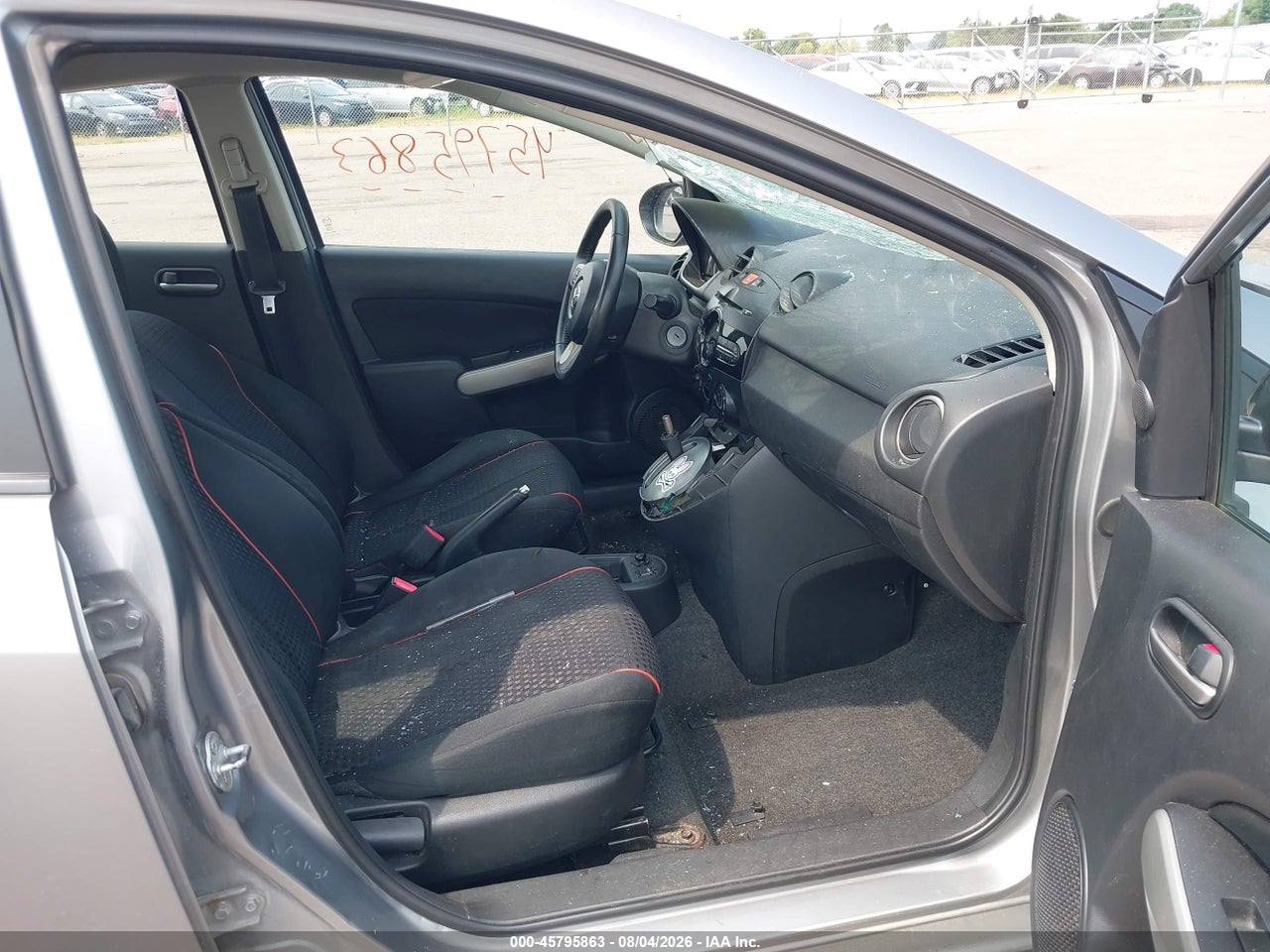 2013 MAZDA MAZDA2 TOURING · 5/11