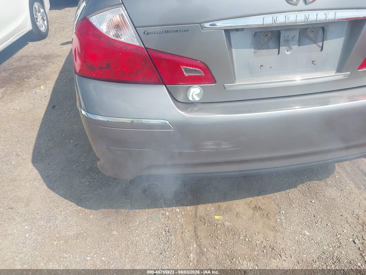 2008 INFINITI M45X · 6/11