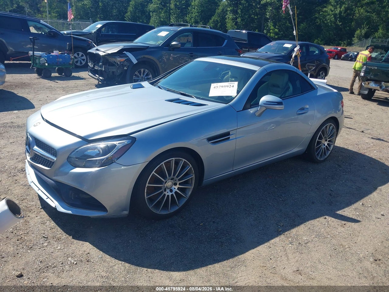 2017 MERCEDES-BENZ SLC 300 · 2/11