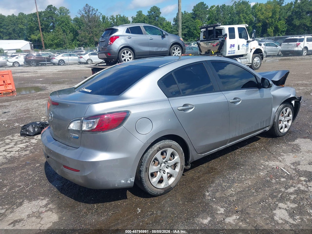 2013 MAZDA 3 I · 4/11