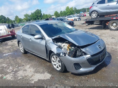 2013 MAZDA 3 I