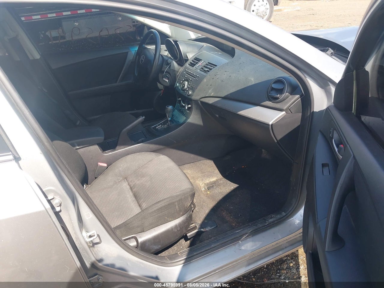 2013 MAZDA 3 I · 5/11