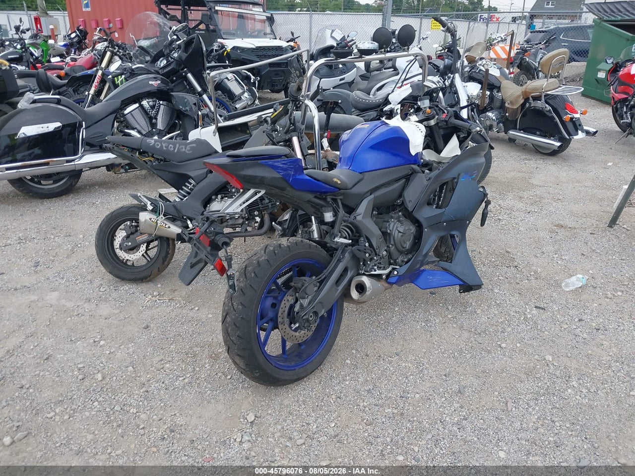 2022 YAMAHA YZFR7 · 4/11