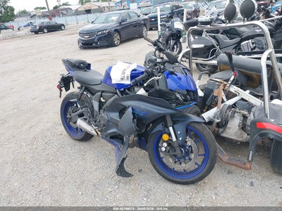 JYARM38E3NA****** · 2022 YAMAHA YZFR7