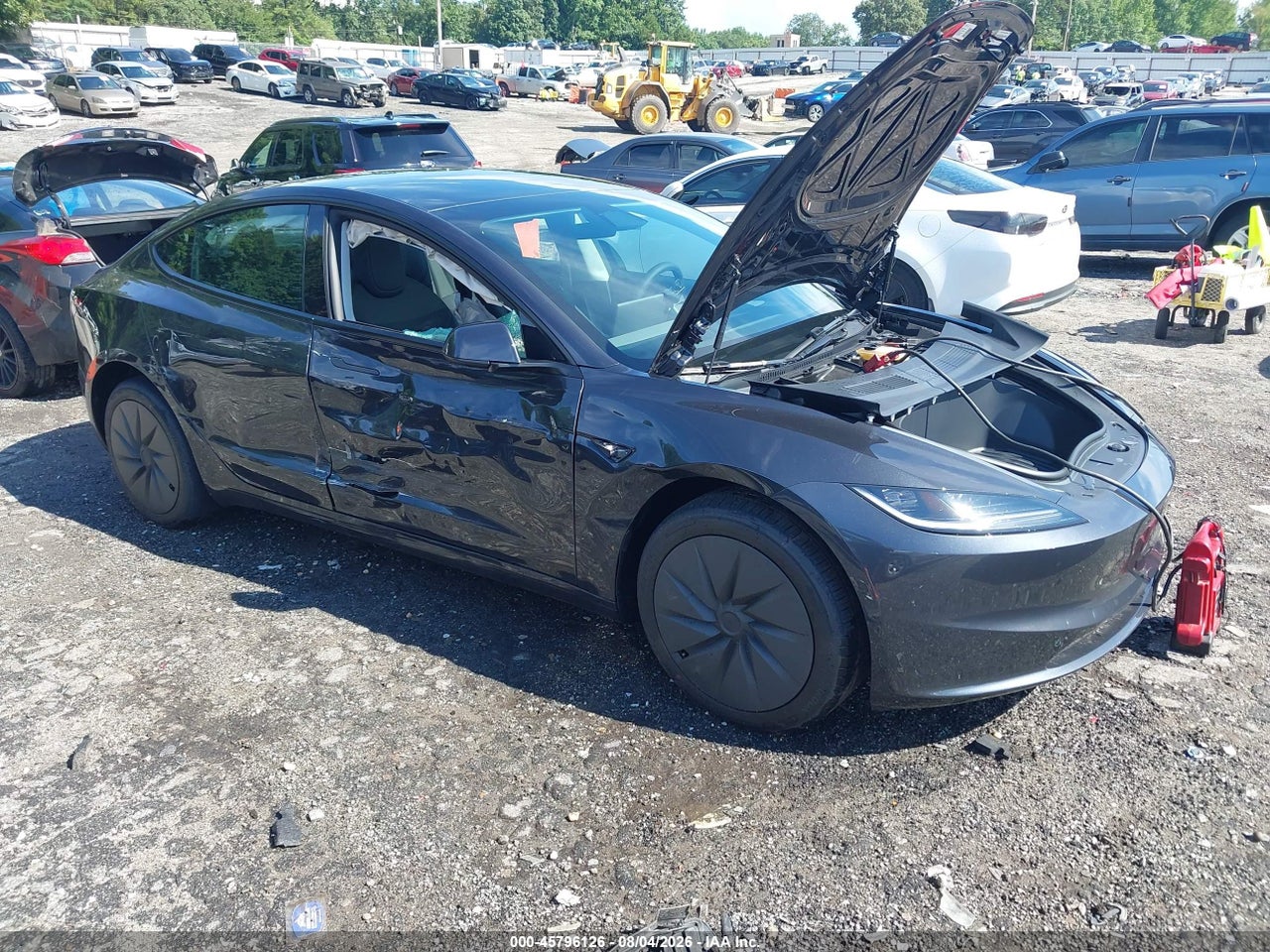 2026 TESLA MODEL 3 PREMIUM REAR-WHEEL DRIVE/REAR-WHEEL DRIVE · 6/11