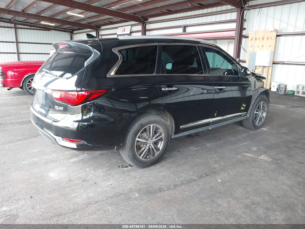 2016 INFINITI QX60 · 4/11