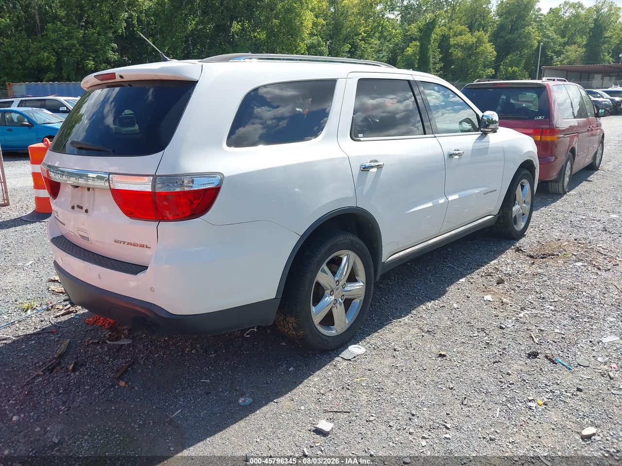 2013 DODGE DURANGO CITADEL · 4/11