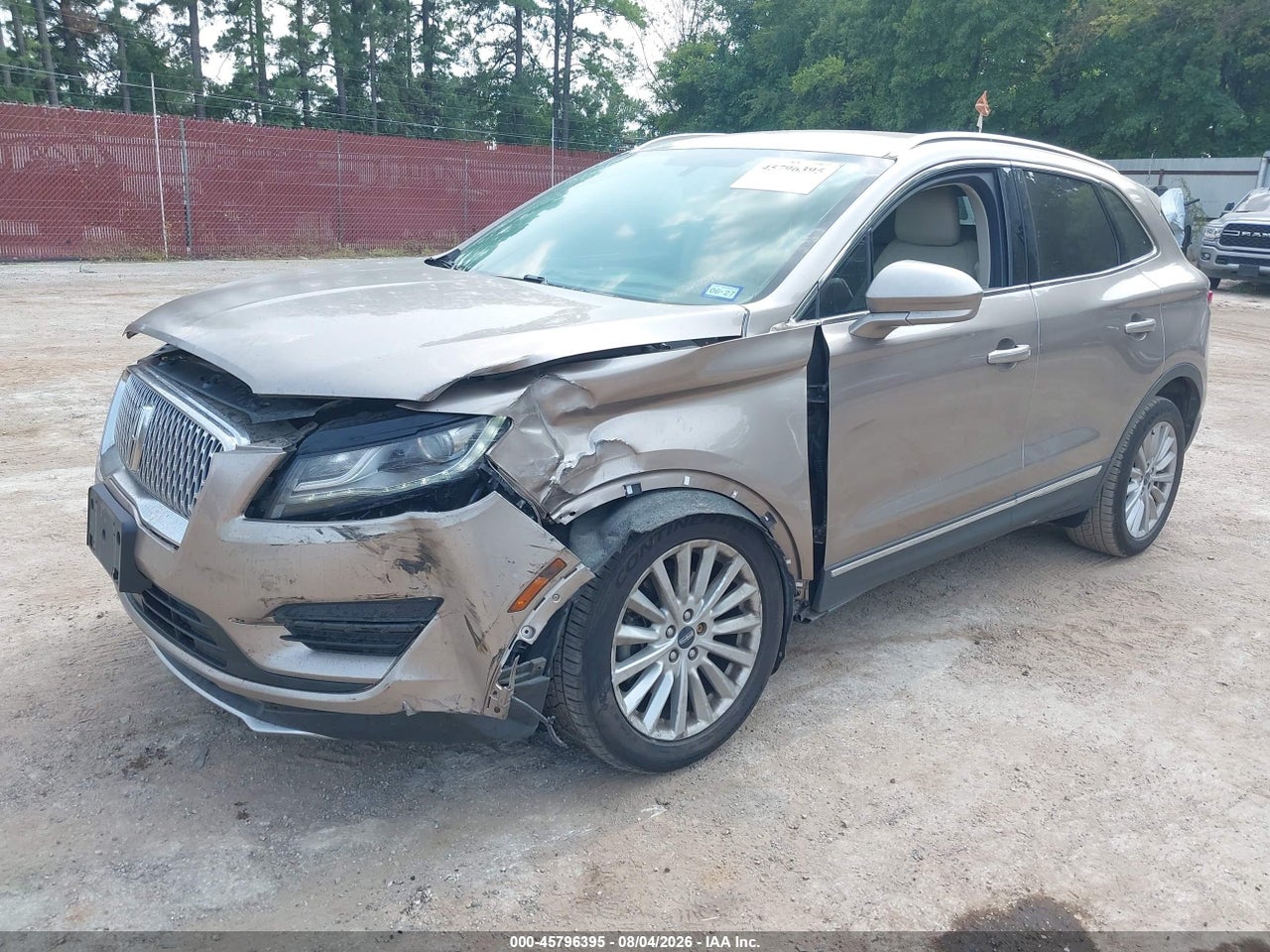2019 LINCOLN MKC STANDARD · 2/11