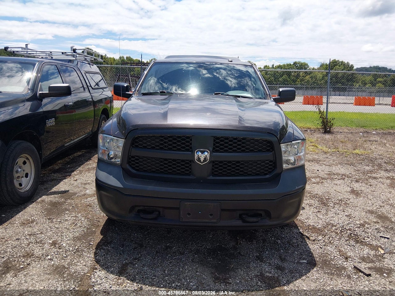 2017 RAM 1500 TRADESMAN  4X4 8' BOX · 6/11