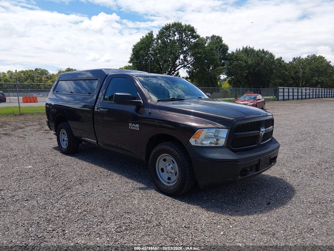 2017 RAM 1500 TRADESMAN  4X4 8' BOX
