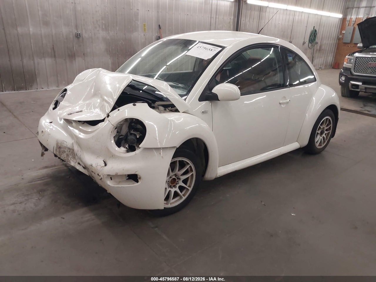 2003 VOLKSWAGEN NEW BEETLE GL · 2/11