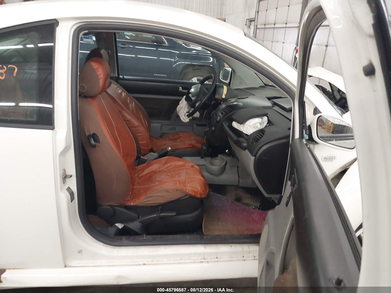 2003 VOLKSWAGEN NEW BEETLE GL · 5/11