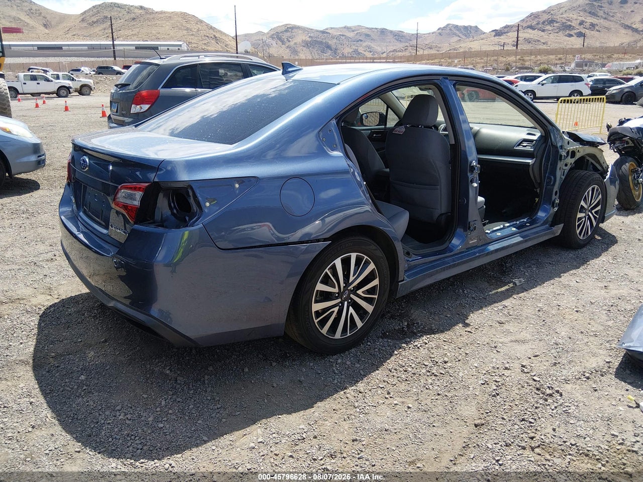 2018 SUBARU LEGACY 2.5I PREMIUM · 4/11
