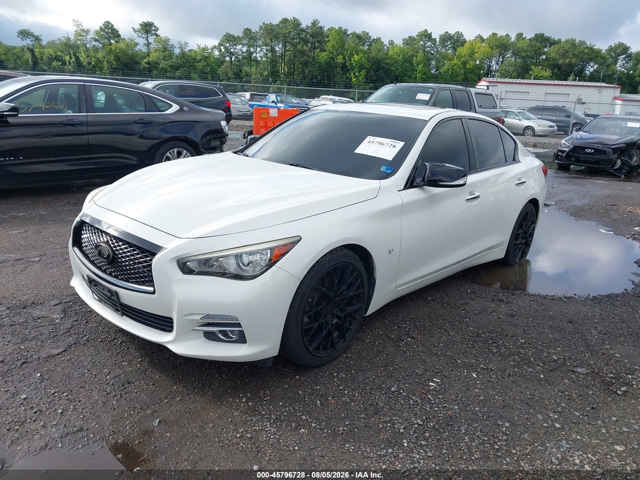 2015 INFINITI Q50   · 2/11