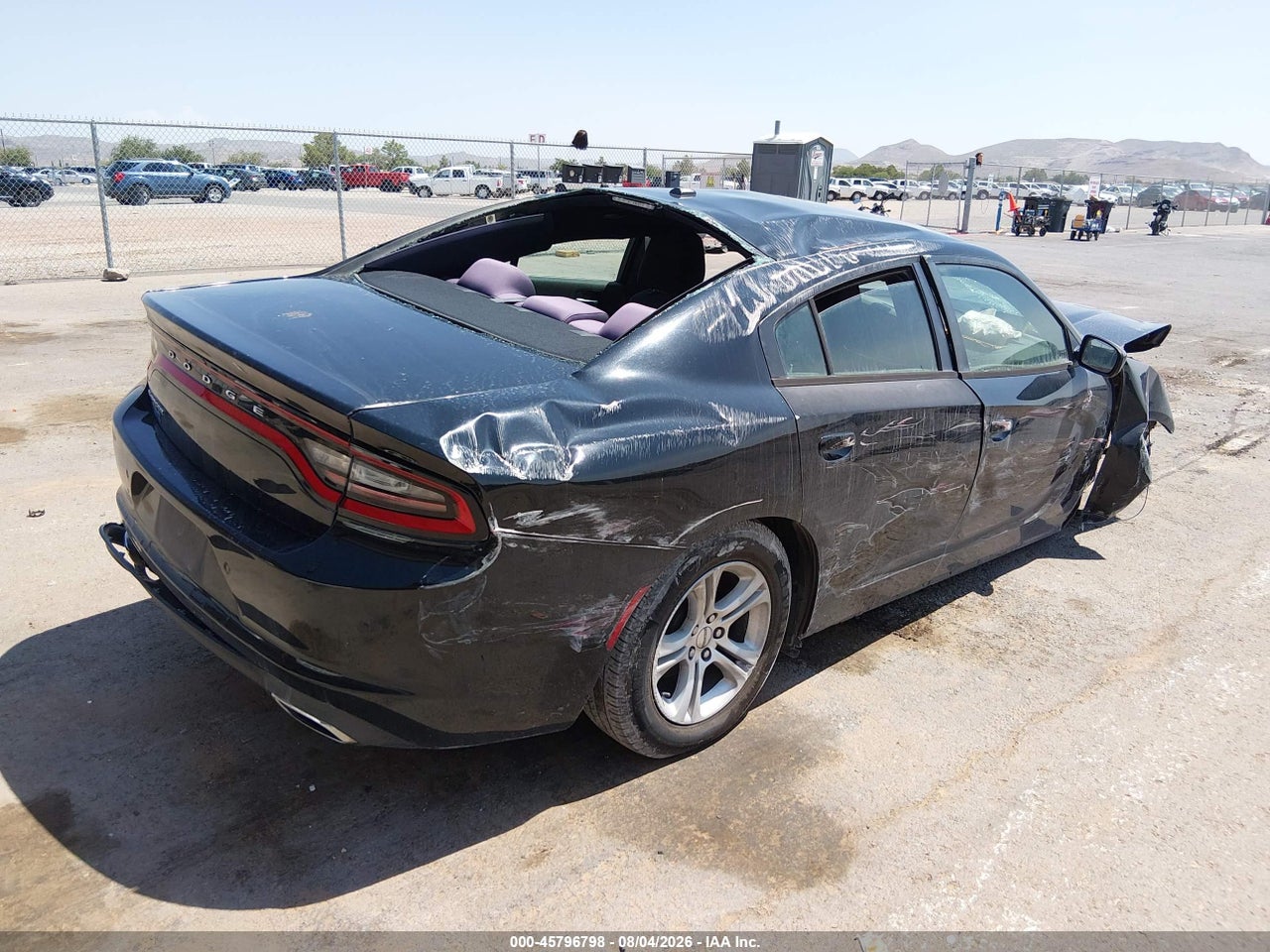 2015 DODGE CHARGER SE · 4/10
