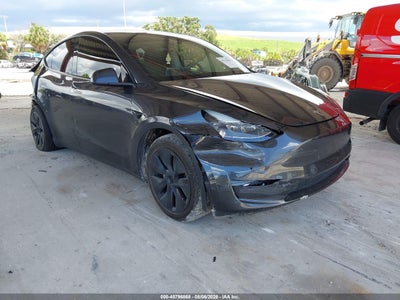 7SAYGDED2SF****** · 2025 TESLA MODEL Y LONG RANGE DUAL MOTOR REAR-WHEEL DRIVE