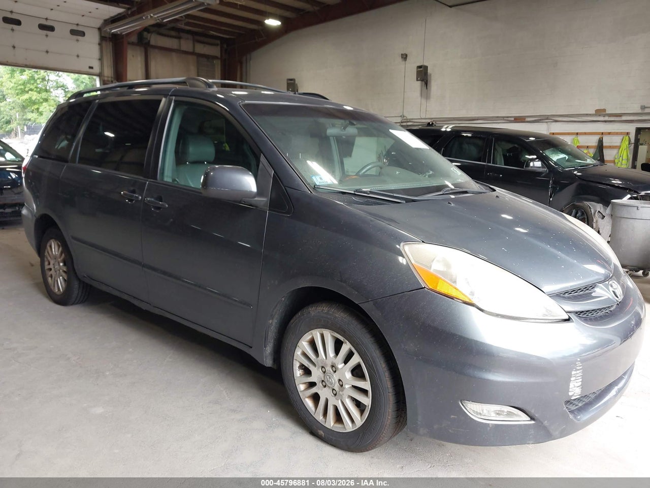 5TDBK22CX7S****** · 2007 TOYOTA SIENNA XLE