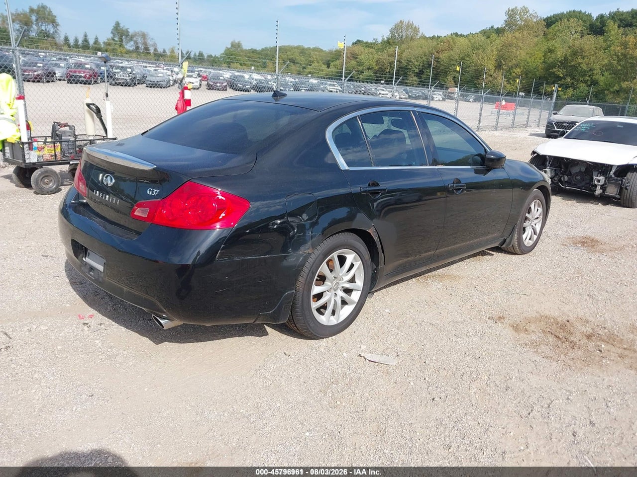 2009 INFINITI G37 JOURNEY · 4/11