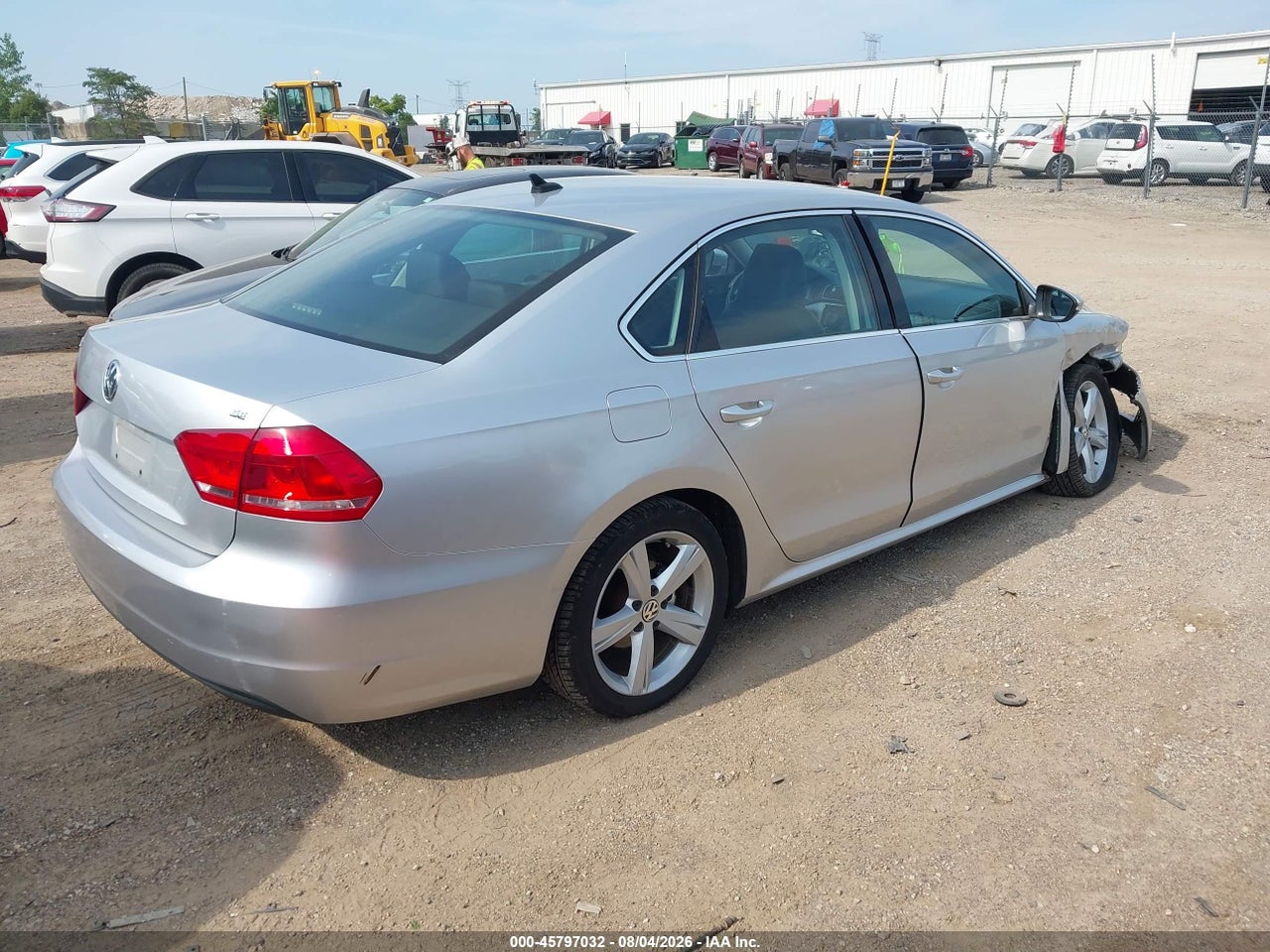 2013 VOLKSWAGEN PASSAT 2.5L SE · 4/11
