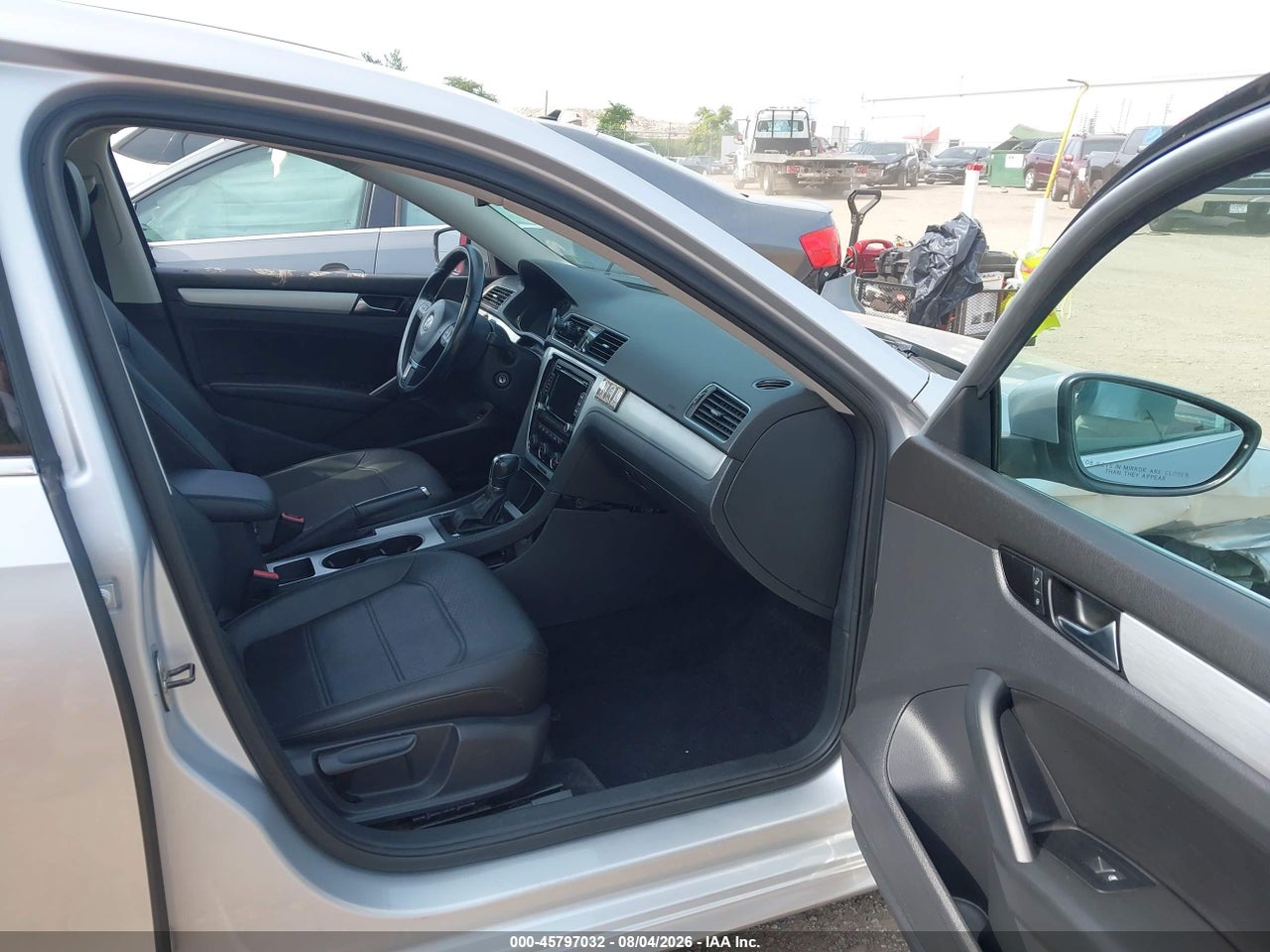 2013 VOLKSWAGEN PASSAT 2.5L SE · 5/11
