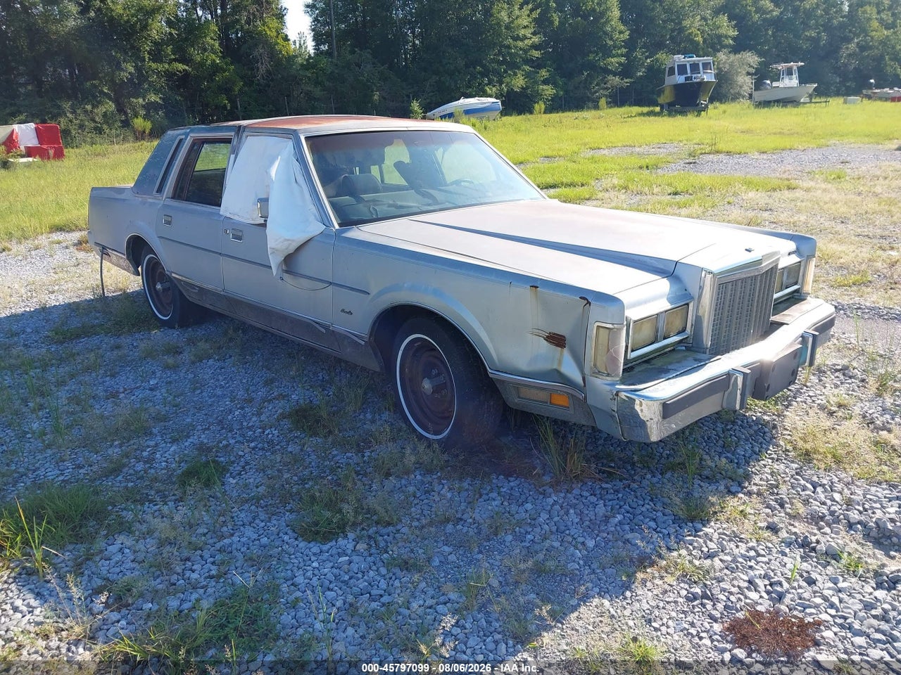 1LNBM82F8HY****** · 1987 LINCOLN TOWN CAR SIGNATURE