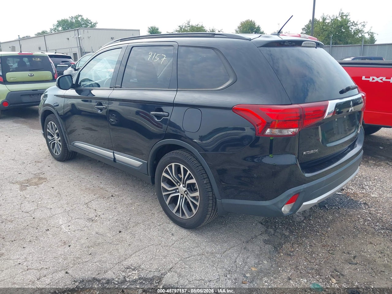 2016 MITSUBISHI OUTLANDER SEL · 3/11