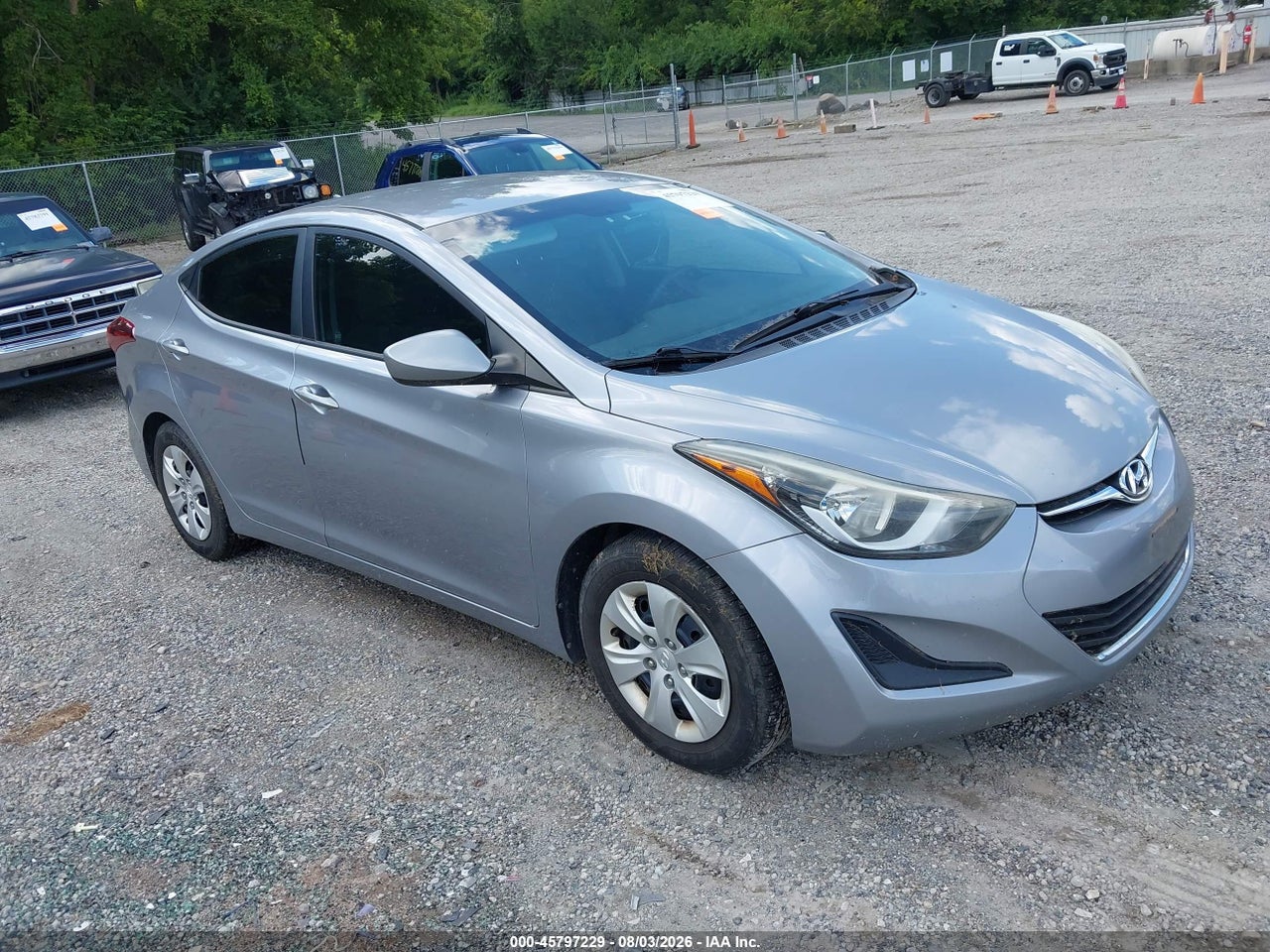 5NPDH4AE3GH****** · 2016 HYUNDAI ELANTRA SE