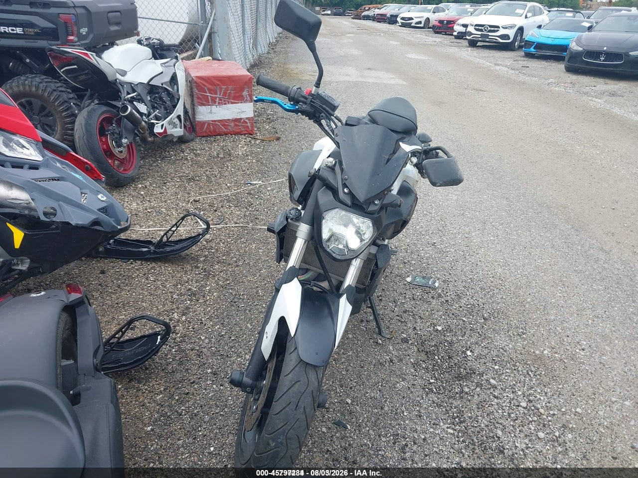 2015 YAMAHA FZ07 · 5/10