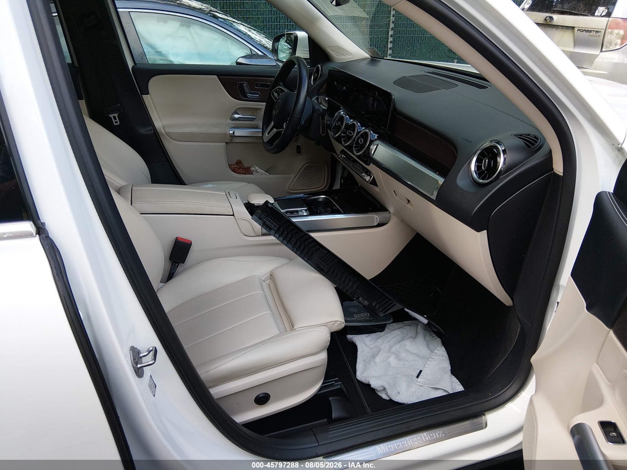 2020 MERCEDES-BENZ GLB 250 4MATIC · 5/11
