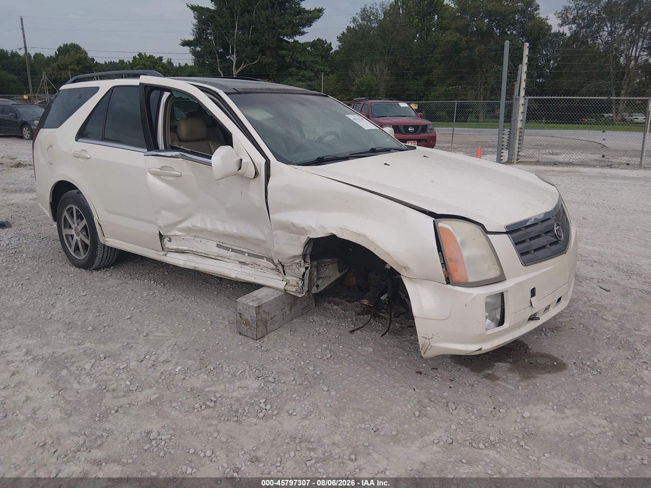 2004 CADILLAC SRX V8