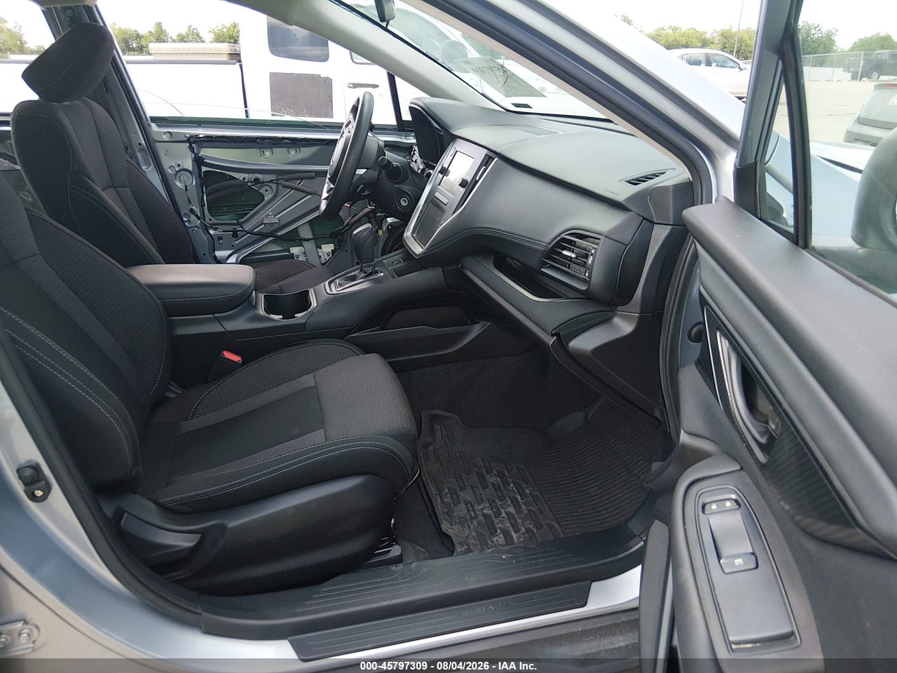 2021 SUBARU OUTBACK   · 5/11