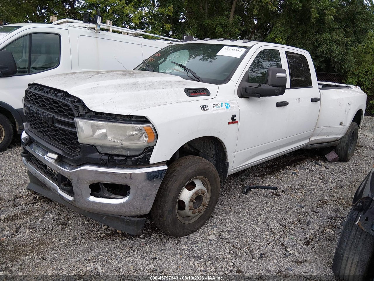 2024 RAM 3500   · 2/13