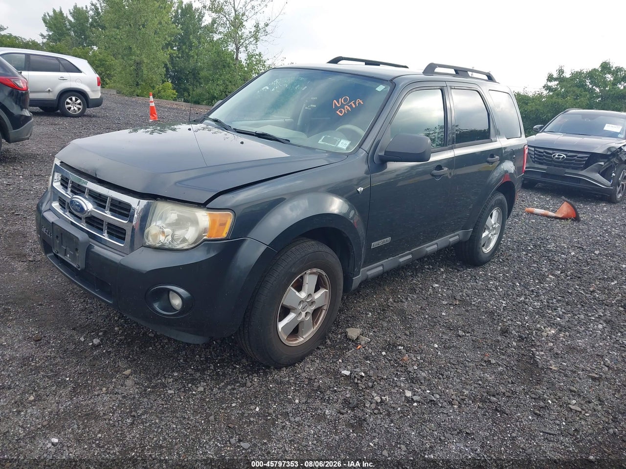 1FMCU93108K****** · 2008 FORD ESCAPE XLT · 2/11