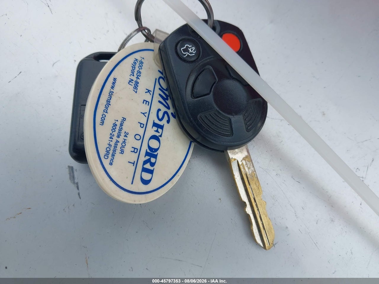 1FMCU93108K****** · 2008 FORD ESCAPE XLT · 11/11