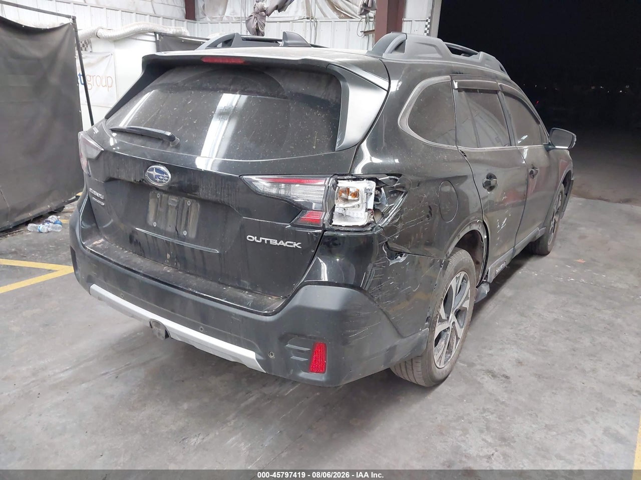 2022 SUBARU OUTBACK LIMITED · 4/11