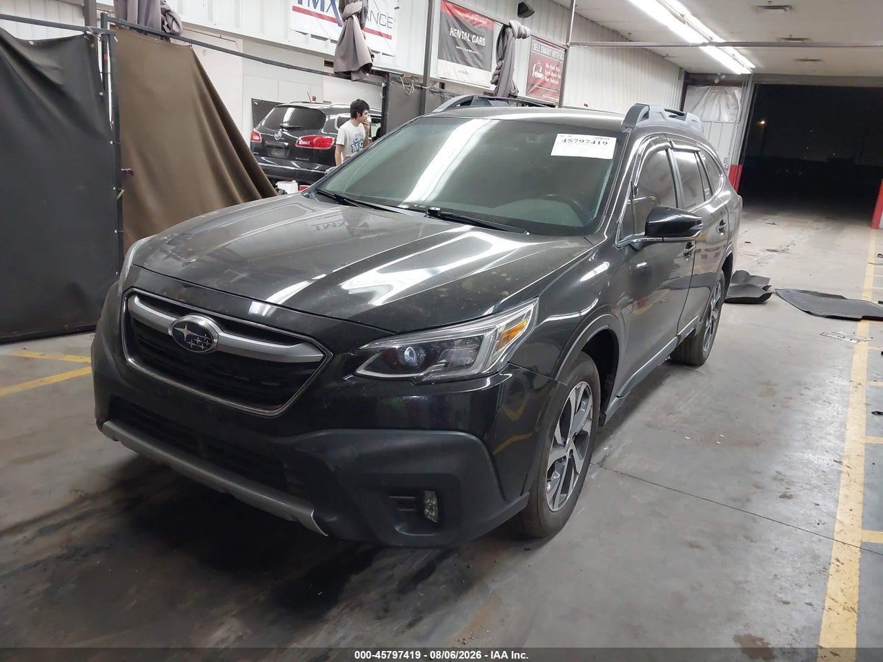 2022 SUBARU OUTBACK LIMITED · 2/11