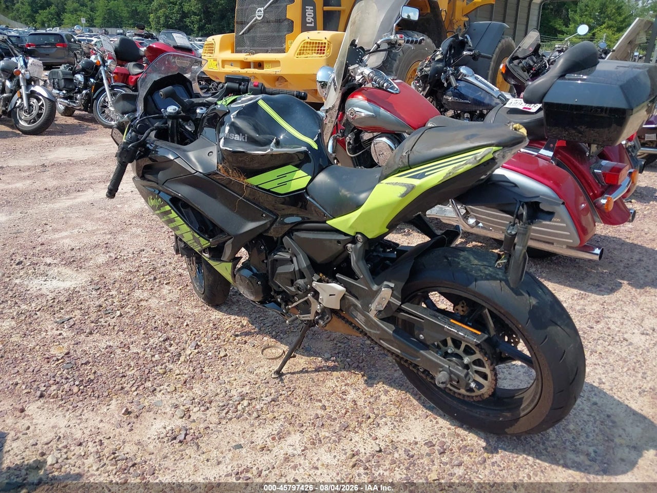 2026 KAWASAKI EX650 P · 3/11