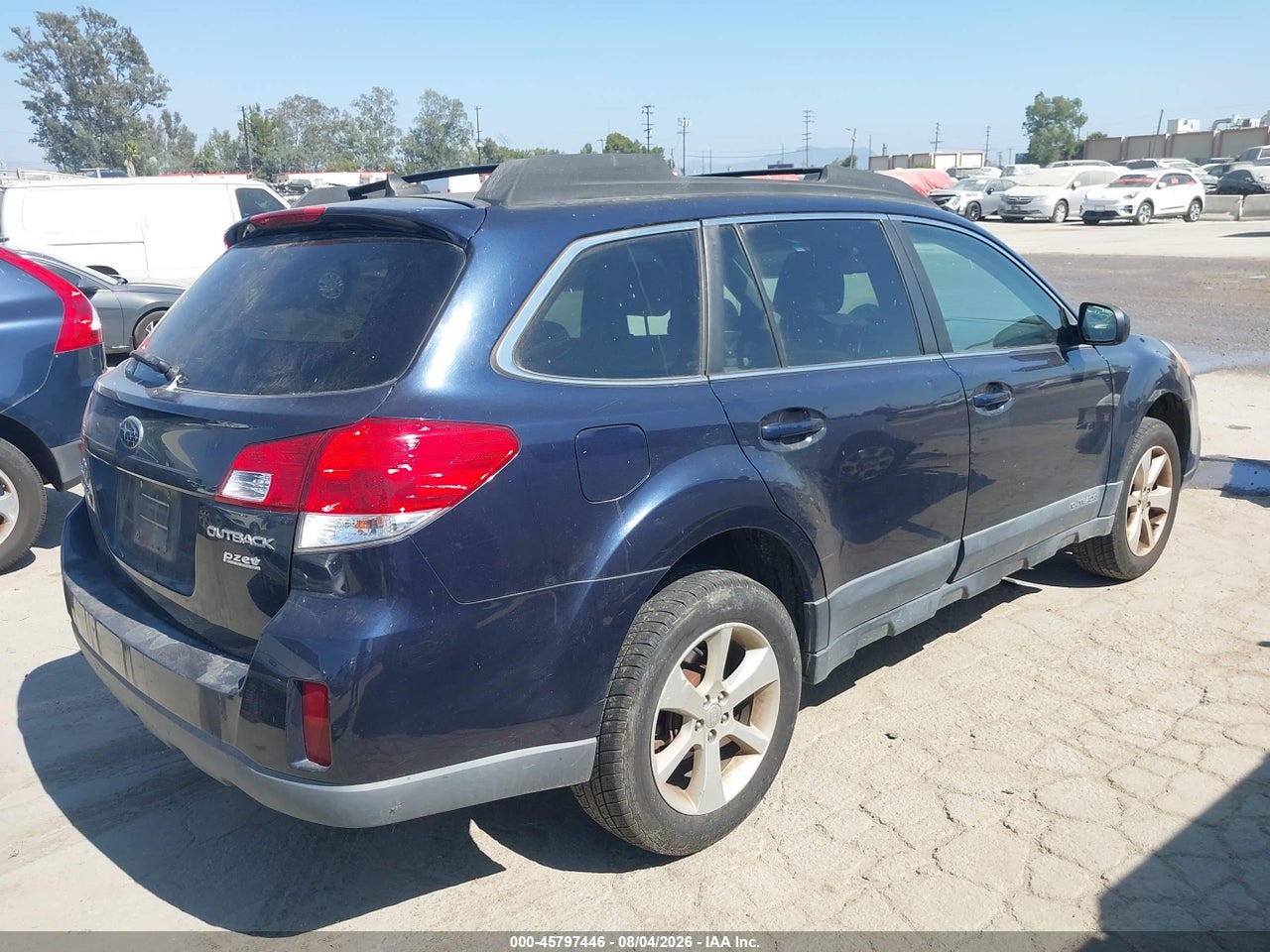 2014 SUBARU OUTBACK 2.5I PREMIUM · 4/11