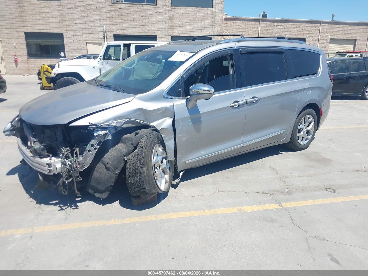 2018 CHRYSLER PACIFICA LIMITED · 2/11