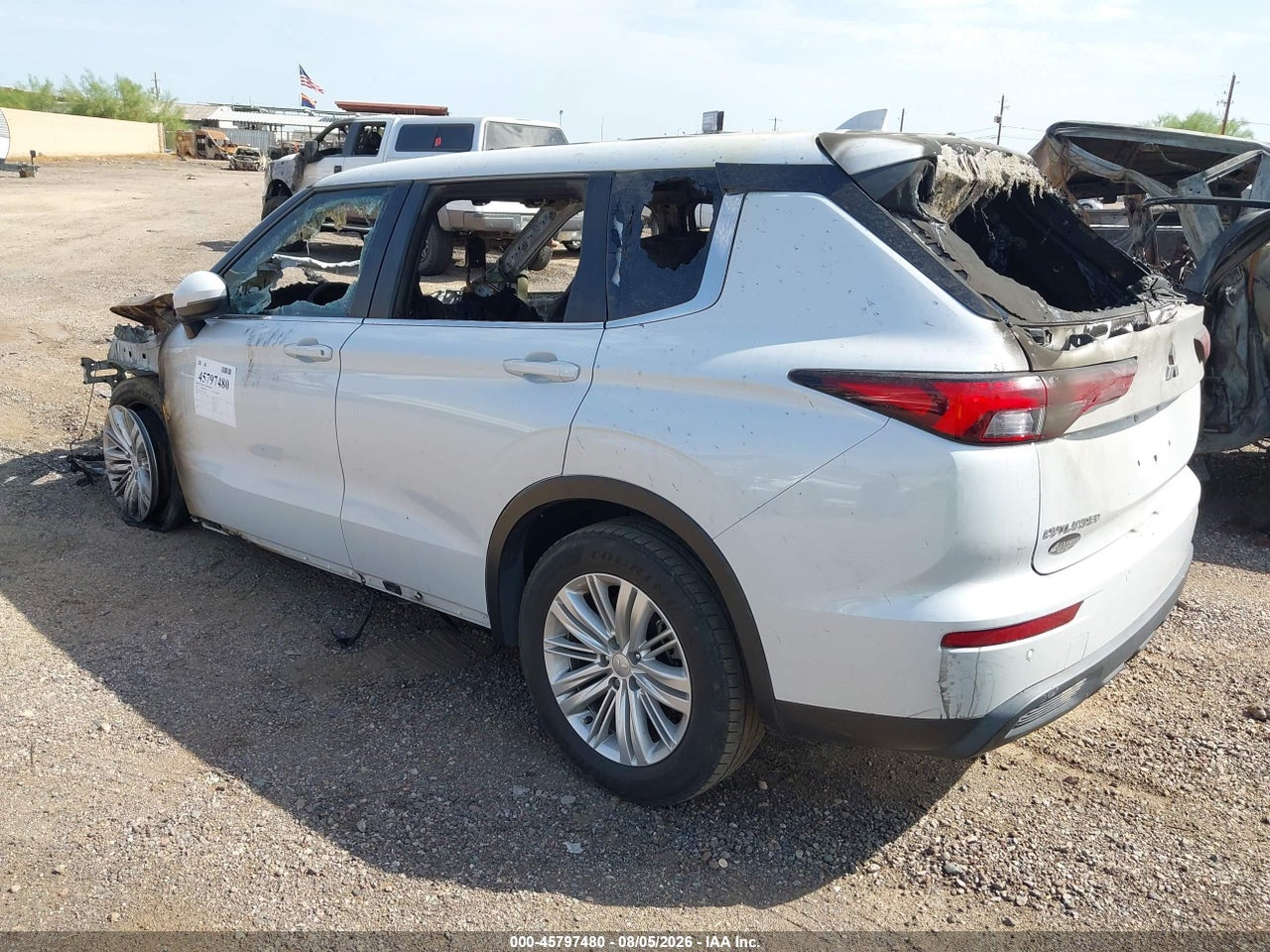 2023 MITSUBISHI OUTLANDER ES 2.5 2WD · 3/10