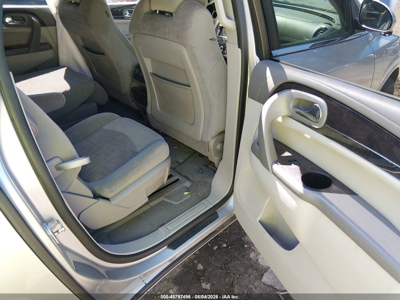 5GAKRAKD4FJ****** · 2015 BUICK ENCLAVE CONVENIENCE · 8/11